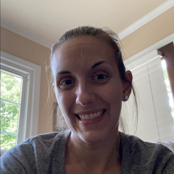 Meet your Posher, Ashley - Picture 1 of 1